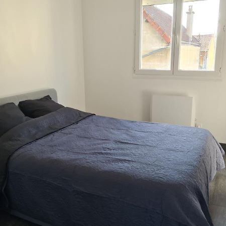 Appartement Jolie F1 Neuf Et Fonctionnel à Argenteuil Extérieur photo