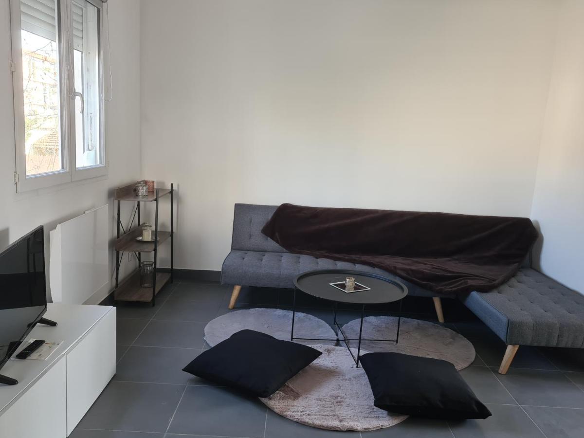 Appartement Jolie F1 Neuf Et Fonctionnel à Argenteuil Extérieur photo