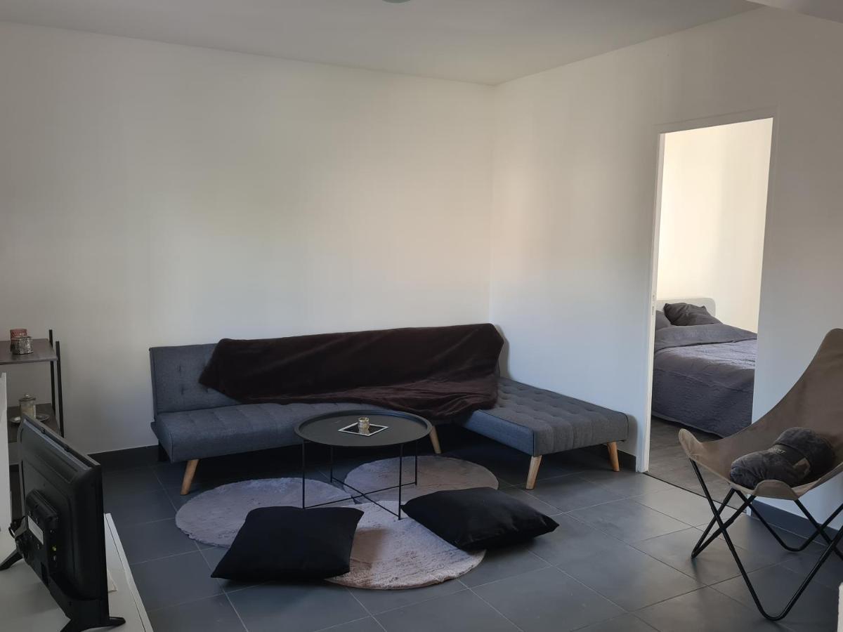 Appartement Jolie F1 Neuf Et Fonctionnel à Argenteuil Extérieur photo