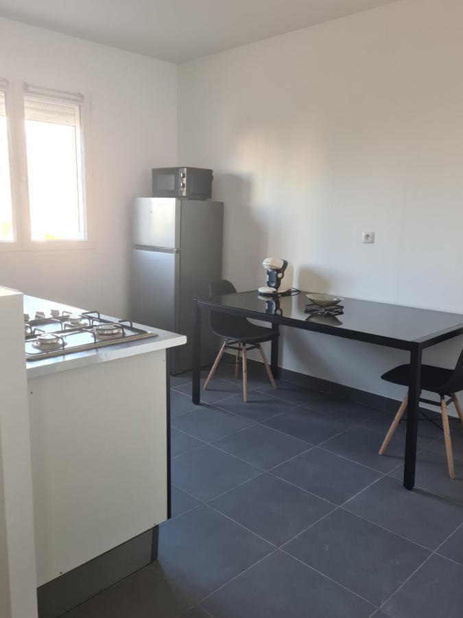 Appartement Jolie F1 Neuf Et Fonctionnel à Argenteuil Extérieur photo