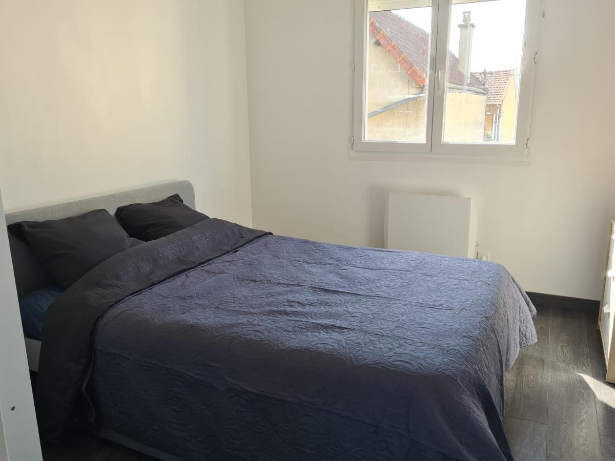 Appartement Jolie F1 Neuf Et Fonctionnel à Argenteuil Extérieur photo